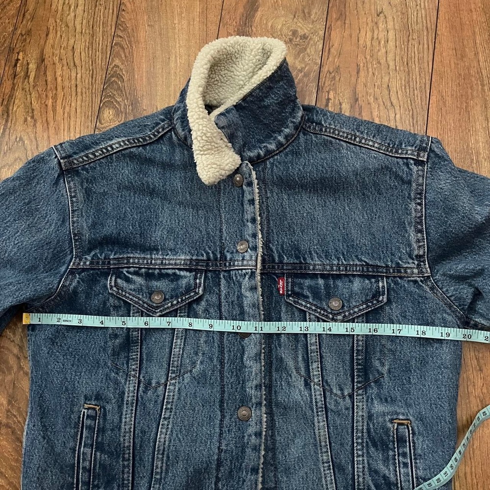 Women's Levi's premium sherpa trucker denim jacket in XS - Picture 4 of 8